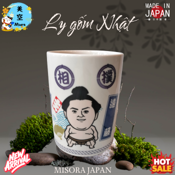 Ly gốm Nhật độc lạ – hình sumo